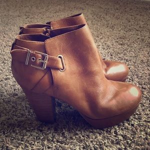Gianni Bini Brown Leather Heeled Ankle Boots